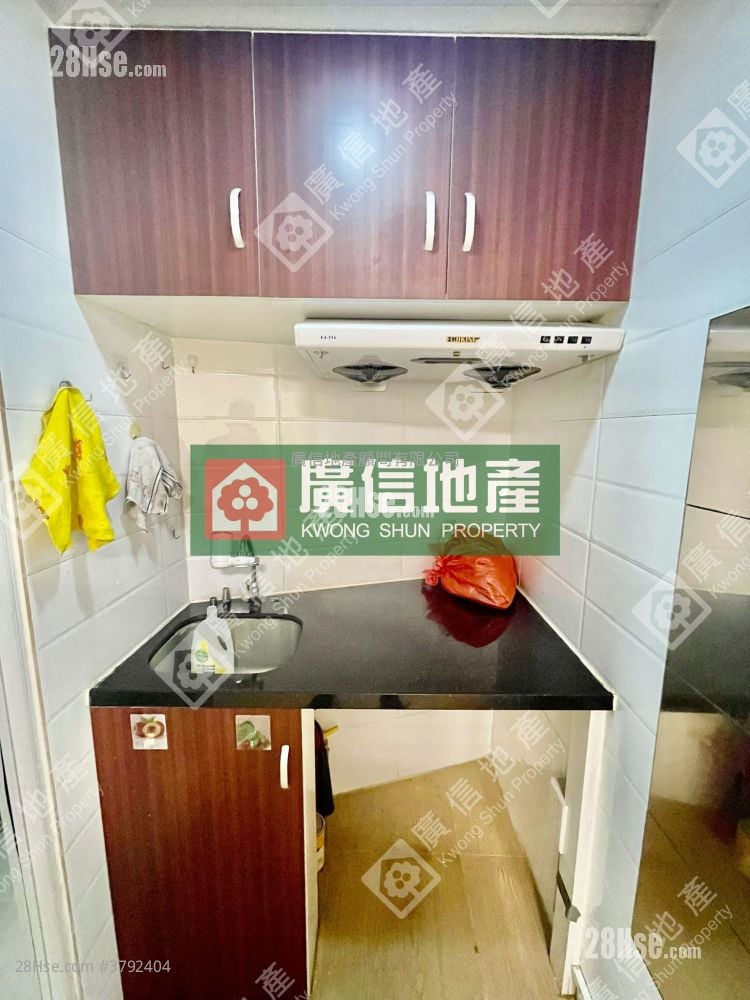 咸美顿街14-20号 售盘 3 房 , 3 浴室 450 平方尺