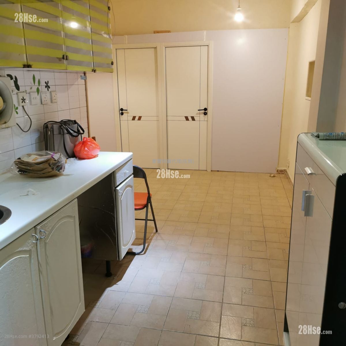 Chinese Mansion Rental 2 Bedrooms , 1 Bathroom 384 ft²