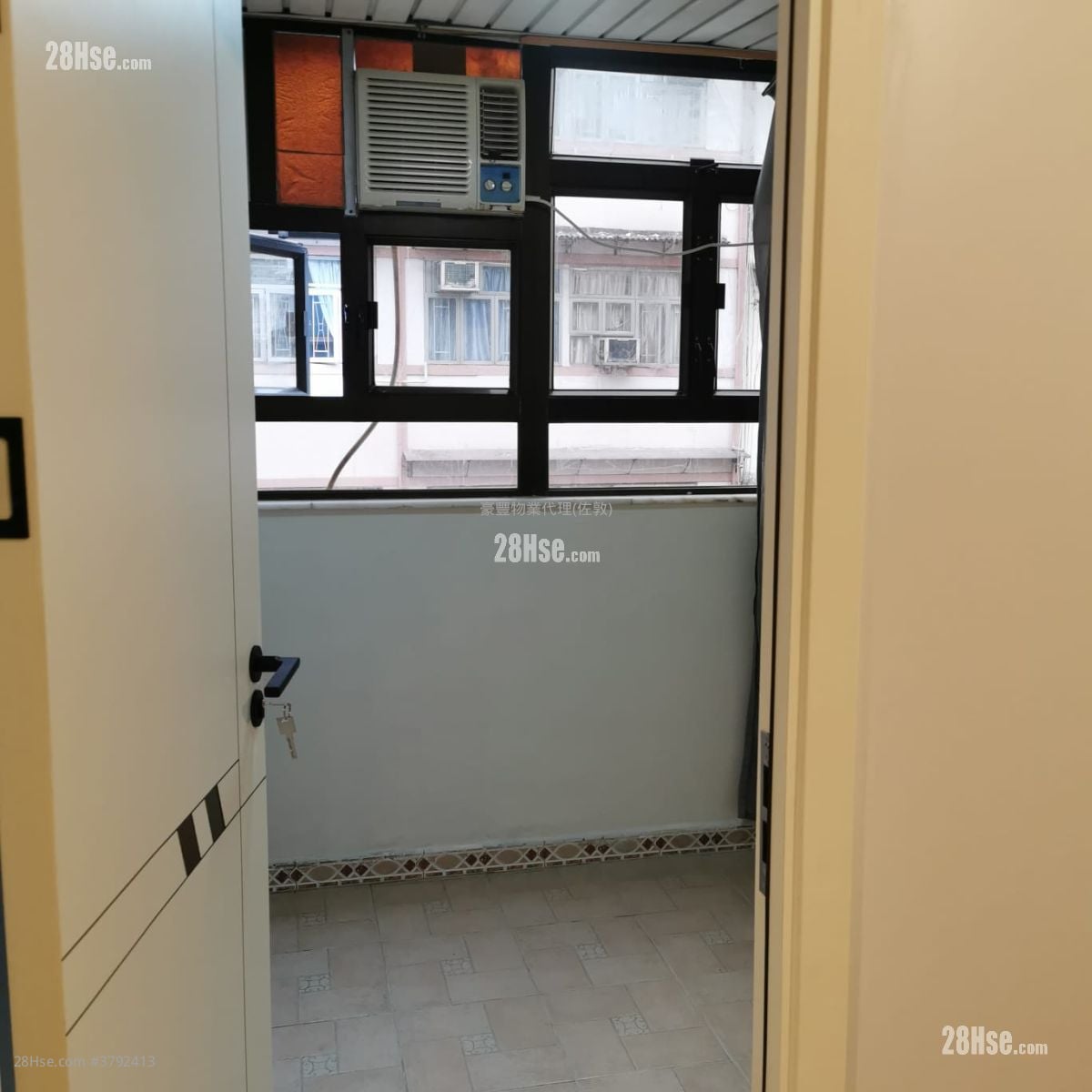 Chinese Mansion Rental 2 Bedrooms , 1 Bathroom 384 ft²