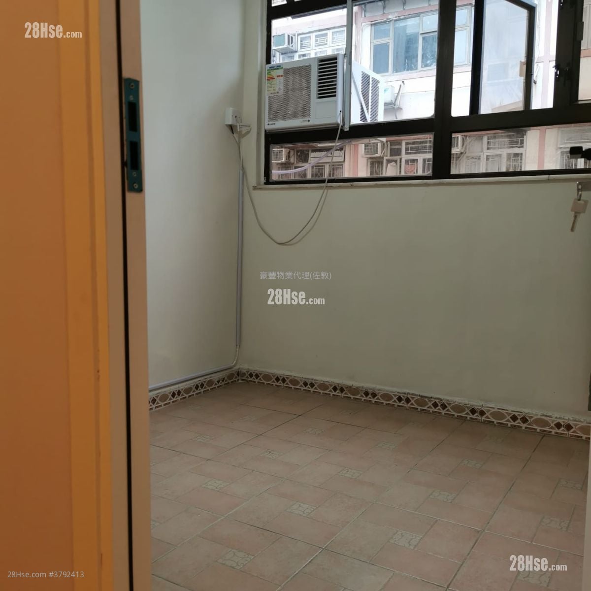 Chinese Mansion Rental 2 Bedrooms , 1 Bathroom 384 ft²