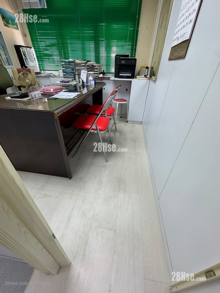 Bell House Sell Studio , 1 Bathroom 569 ft²