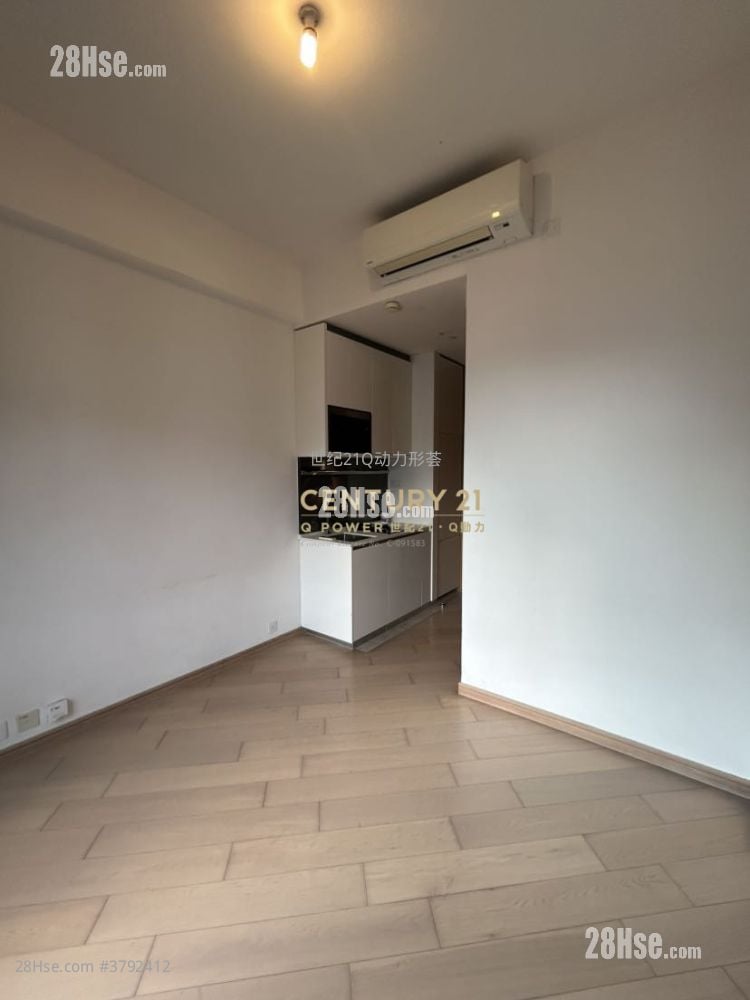 Parker33 Sell Studio 209 ft²