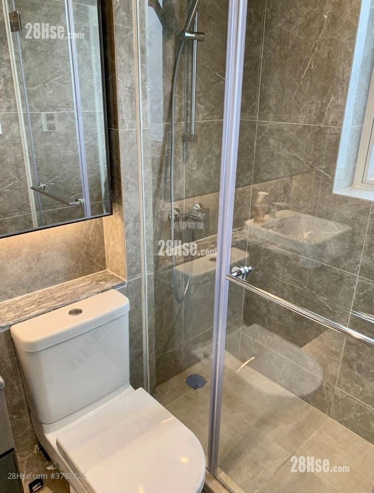 The Garrison Sell 1 Bedroom 269 ft²