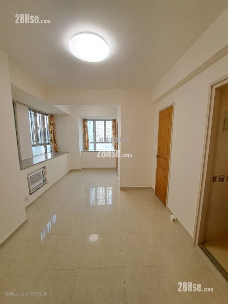 Tak Bo Garden Sell 1 Bedroom , 1 Bathroom 282 ft²