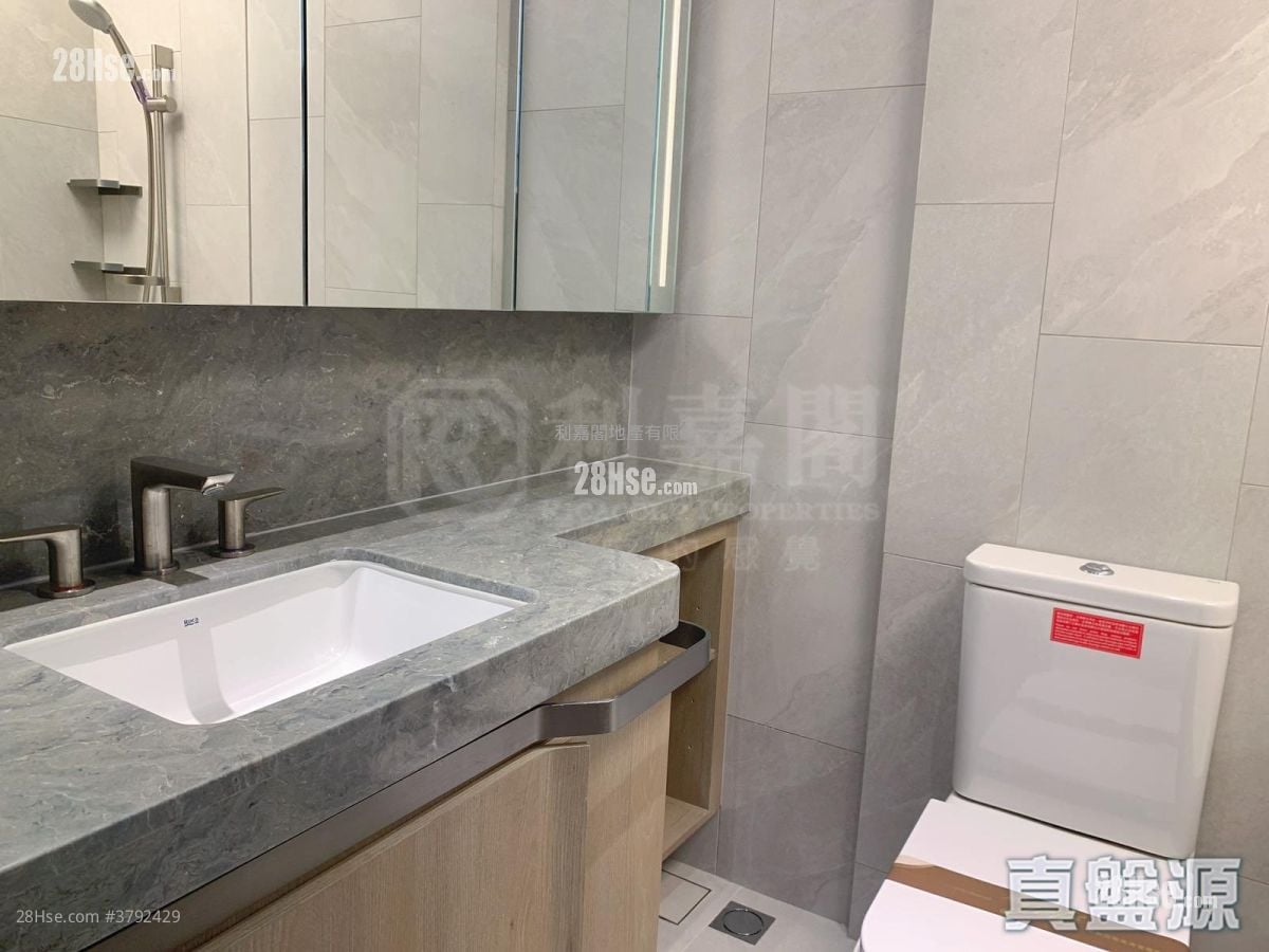 飞扬 售盘 1 房 , 1 浴室 266 平方尺