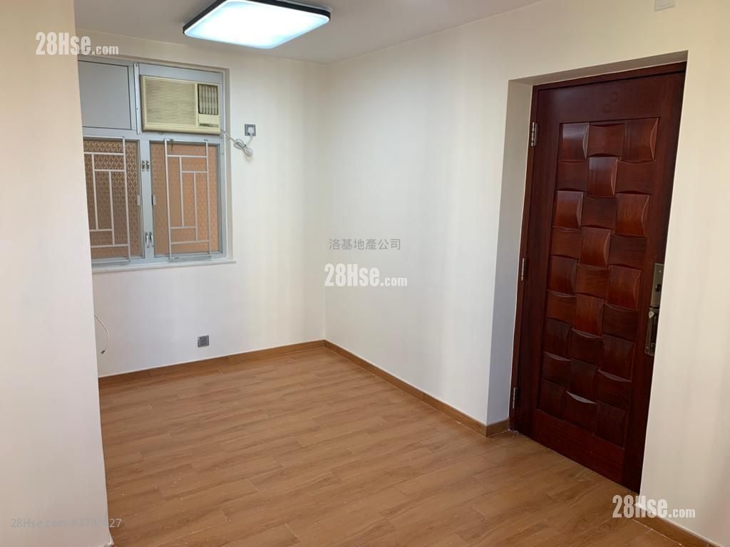Amoy Gardens Rental 2 Bedrooms , 1 Bathroom 375 ft²