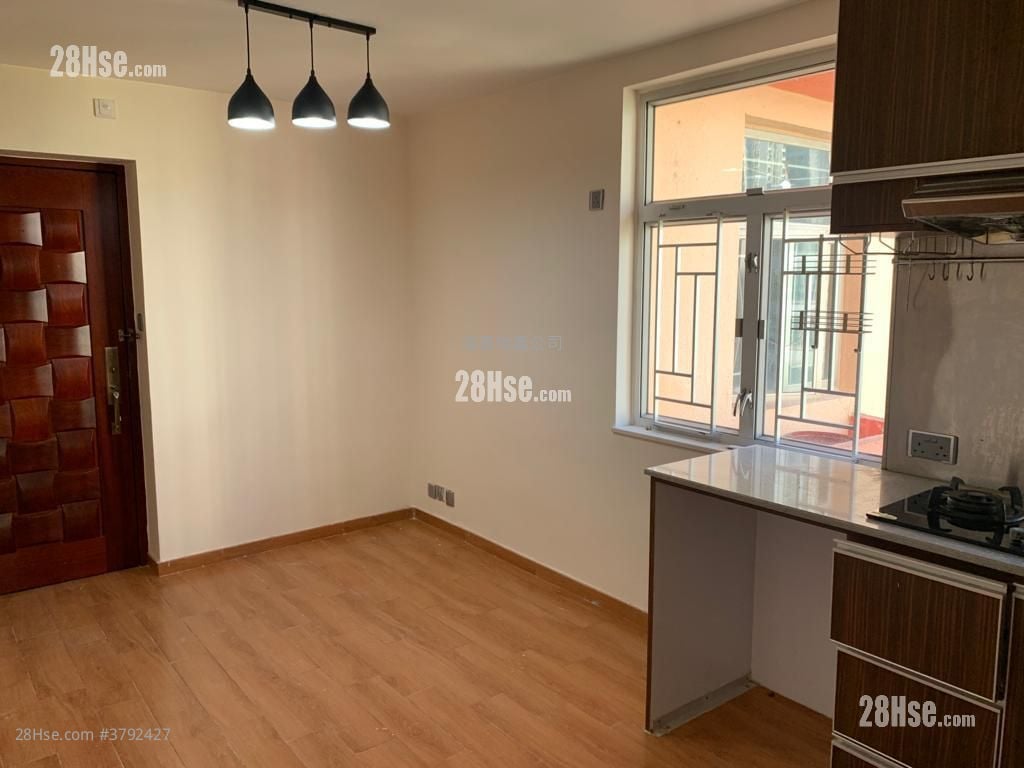 Amoy Gardens Rental 2 Bedrooms , 1 Bathroom 375 ft²