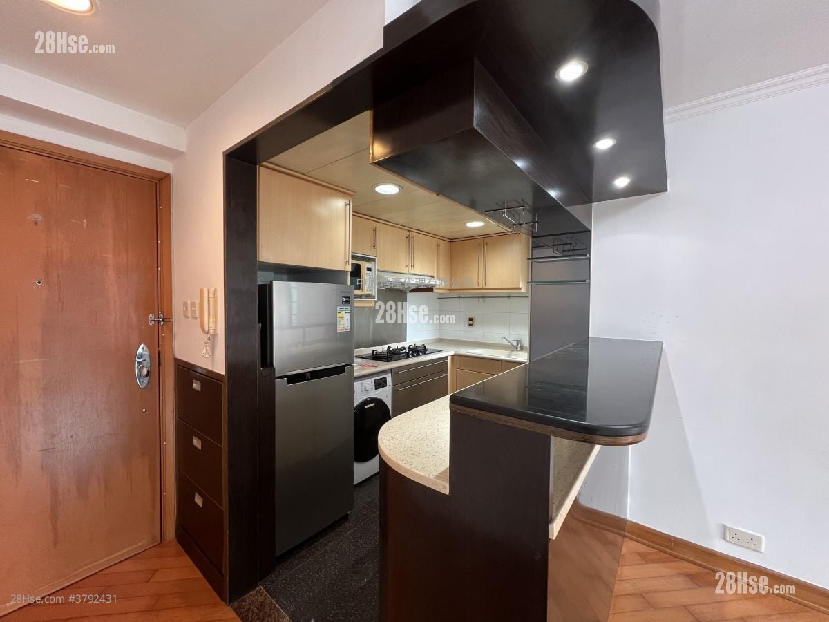 Park Central Sell 3 Bedrooms 638 ft²