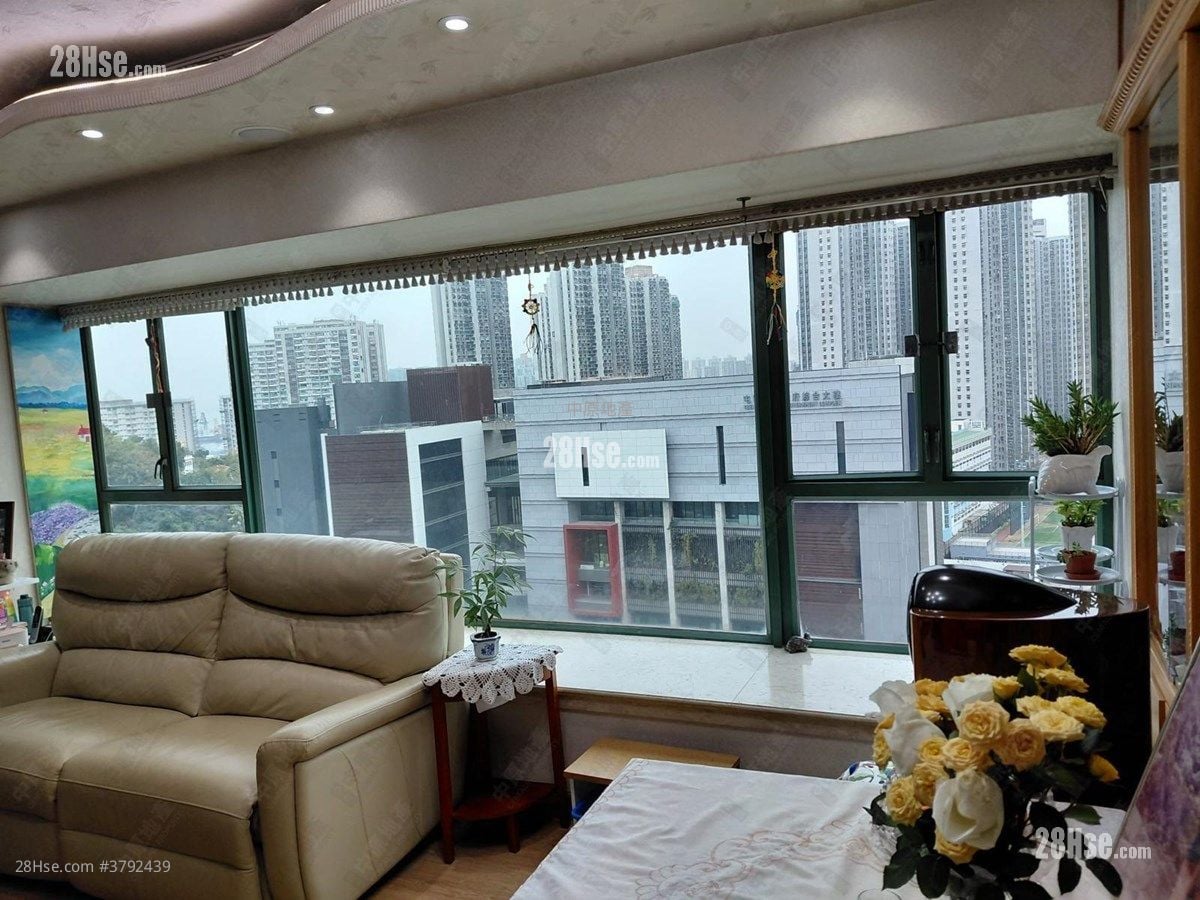 Jc Place Sell 3 Bedrooms , 2 Bathrooms 695 ft²