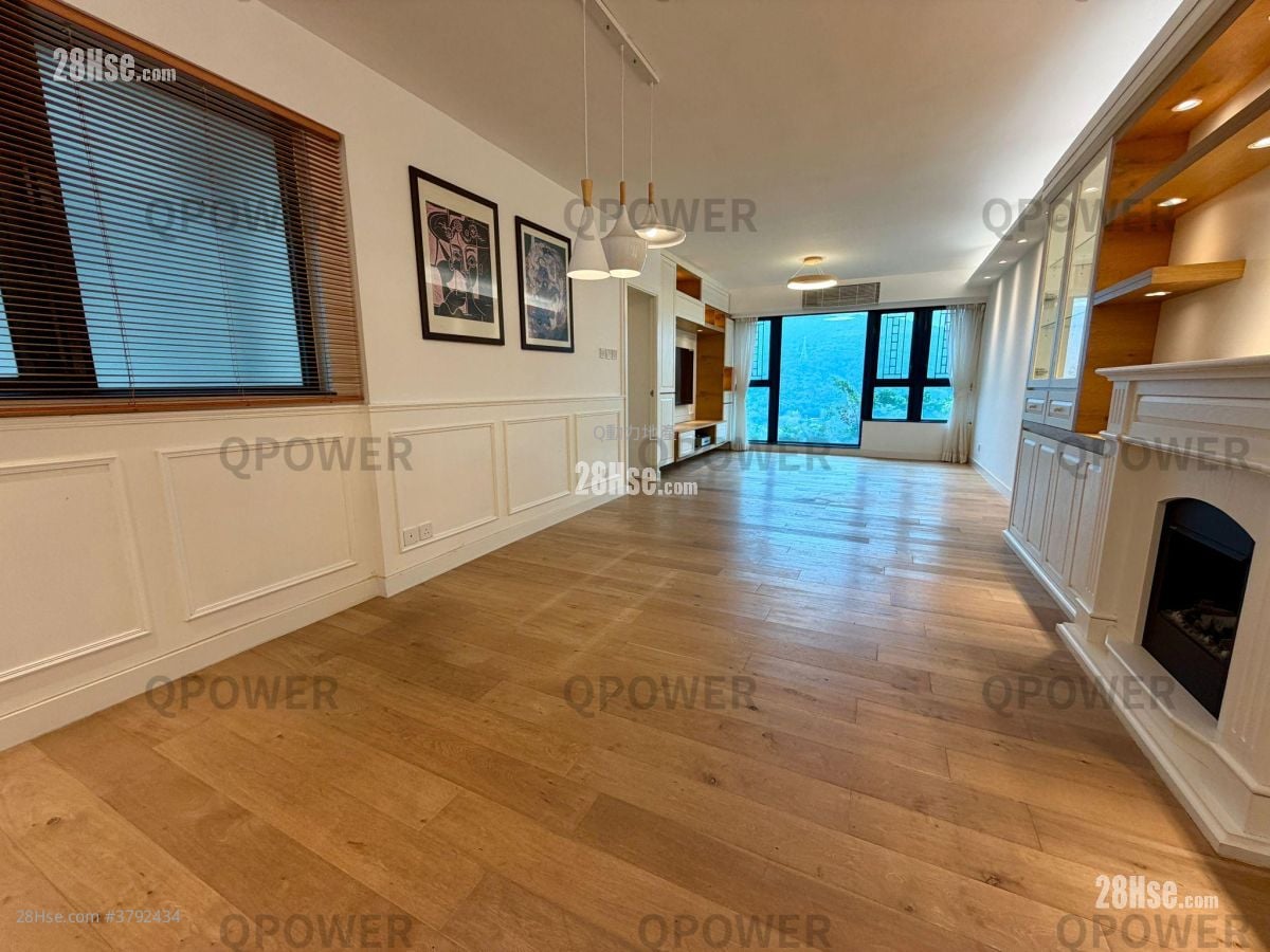 Hillview Court Sell 3 Bedrooms , 2 Bathrooms 1,147 ft²