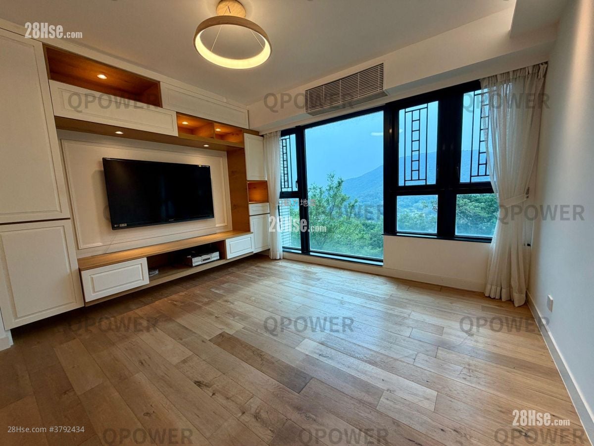 Hillview Court Sell 3 Bedrooms , 2 Bathrooms 1,147 ft²