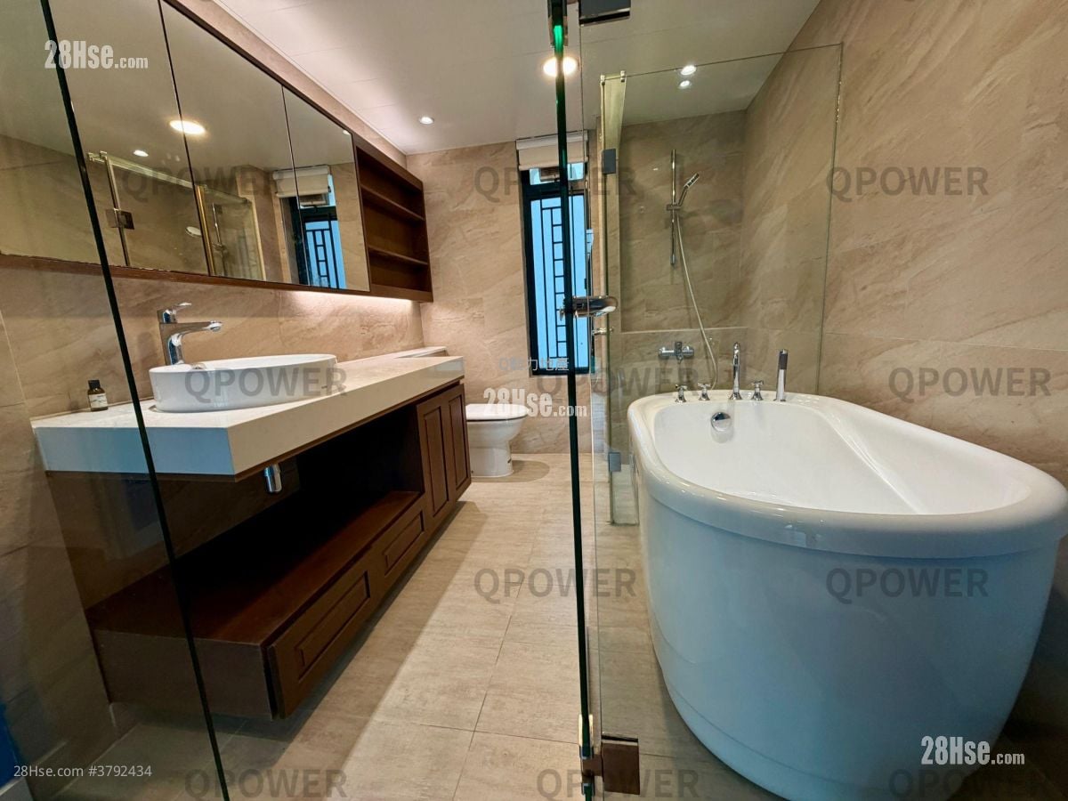 Hillview Court Sell 3 Bedrooms , 2 Bathrooms 1,147 ft²