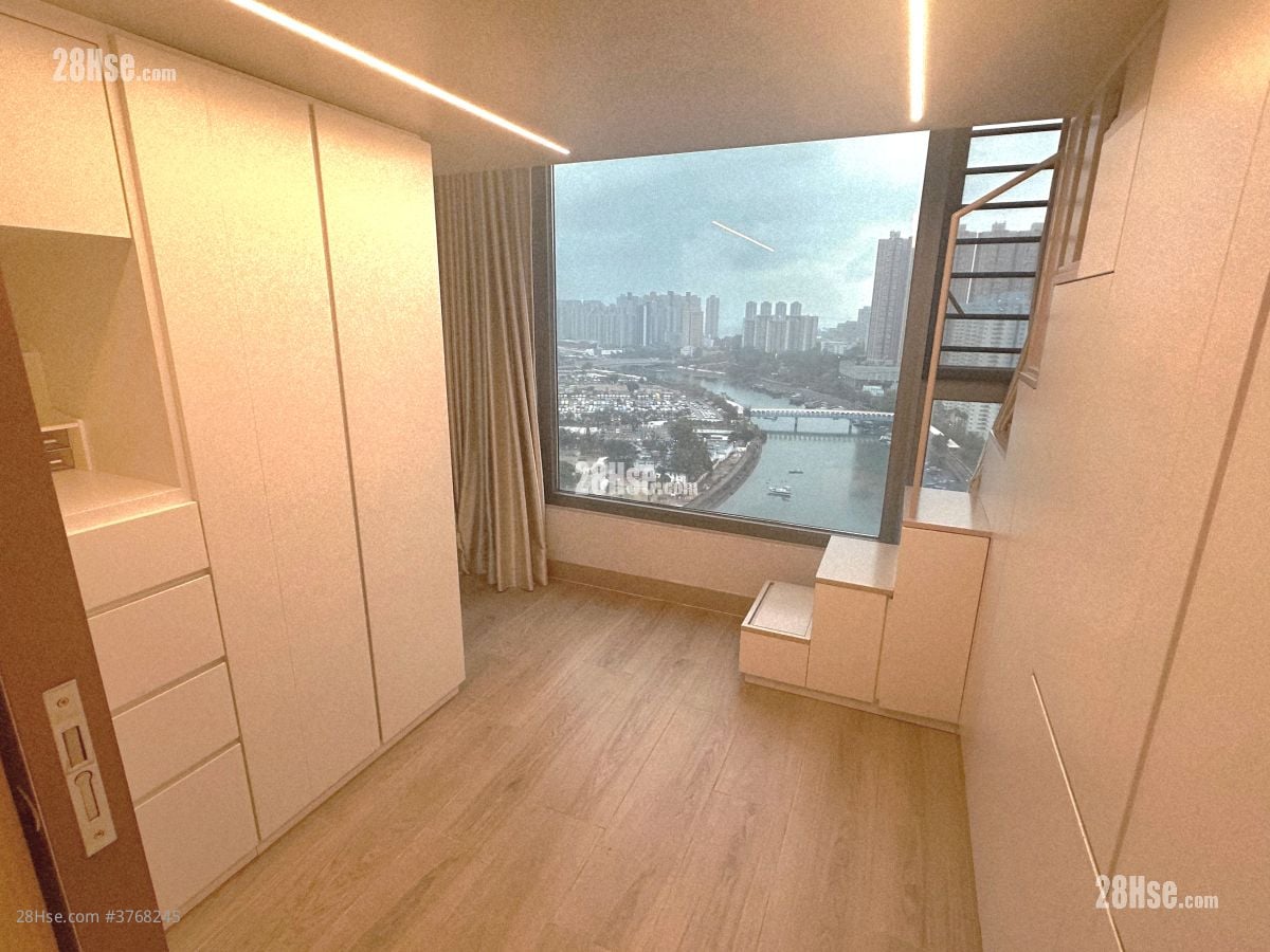 Esplanade Rental 447 ft²