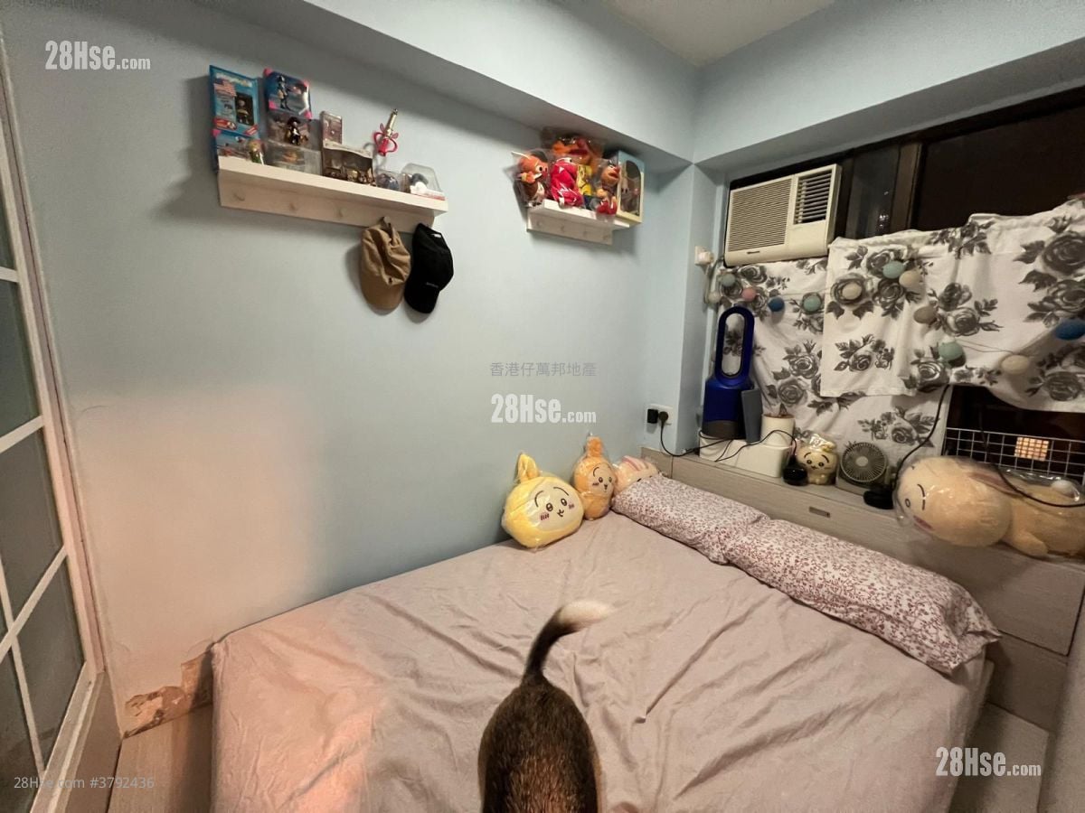 鸿胜大厦 售盘 1 房 226 平方尺