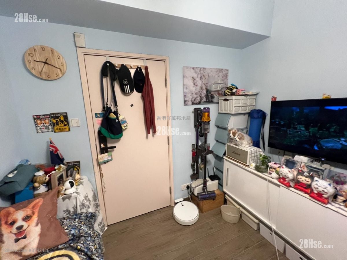 鸿胜大厦 售盘 1 房 226 平方尺