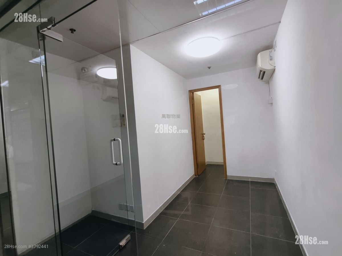 德信商场 售盘 80 平方尺