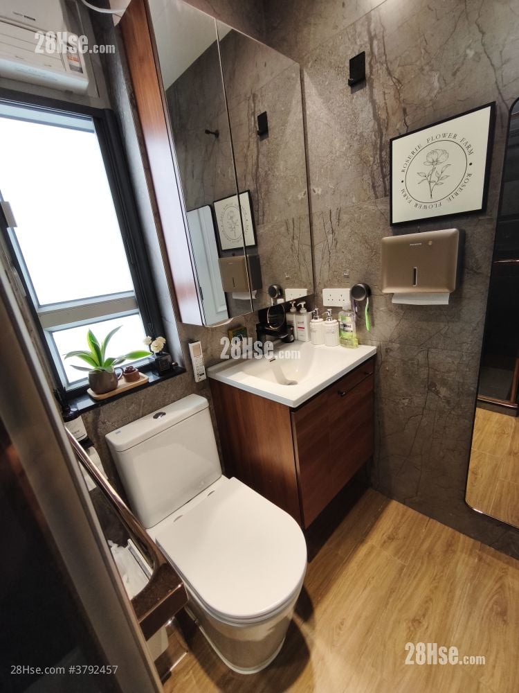 启钻苑 售盘 1 房 , 1 浴室 374 平方尺