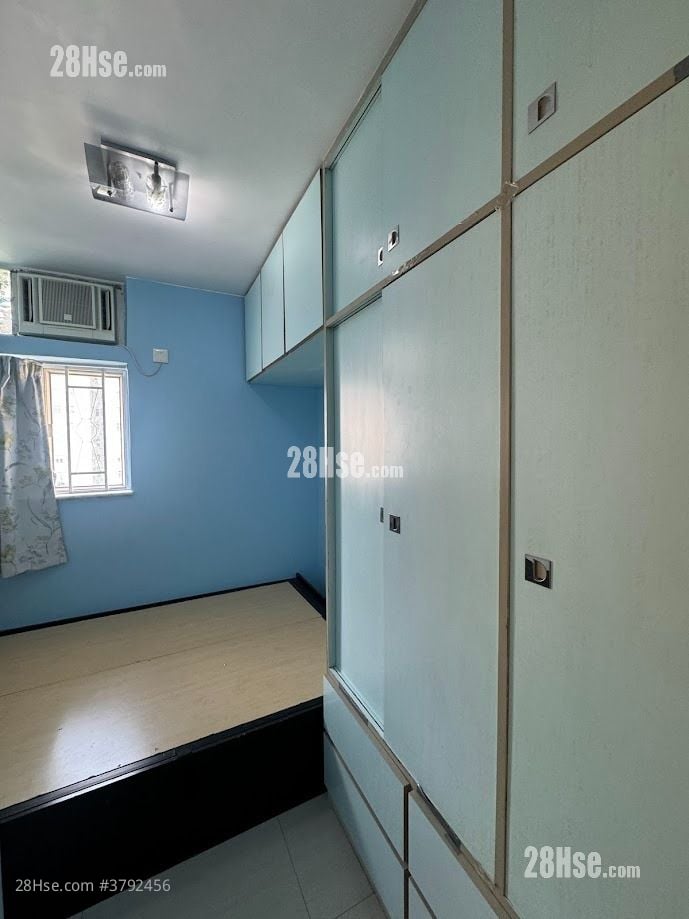 Lok Hin Terrace Rental 3 Bedrooms , 2 Bathrooms 580 ft²