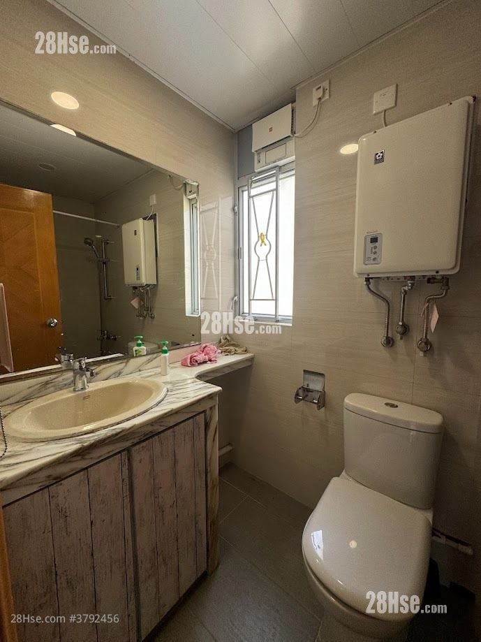 Lok Hin Terrace Rental 3 Bedrooms , 2 Bathrooms 580 ft²