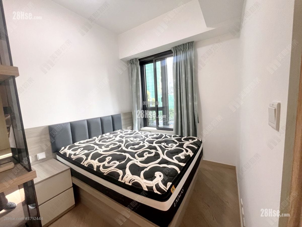 Wetland Seasons Park Sell 2 Bedrooms , 1 Bathroom 434 ft²