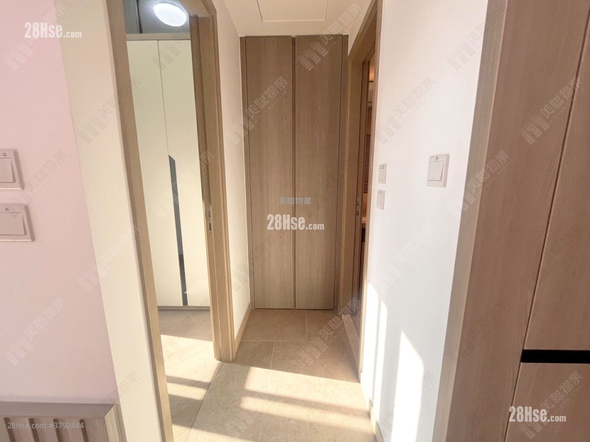 Wetland Seasons Park Sell 2 Bedrooms , 1 Bathroom 434 ft²