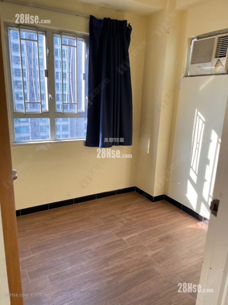 Hoi Tak Gardens Sell 2 Bedrooms 312 ft²