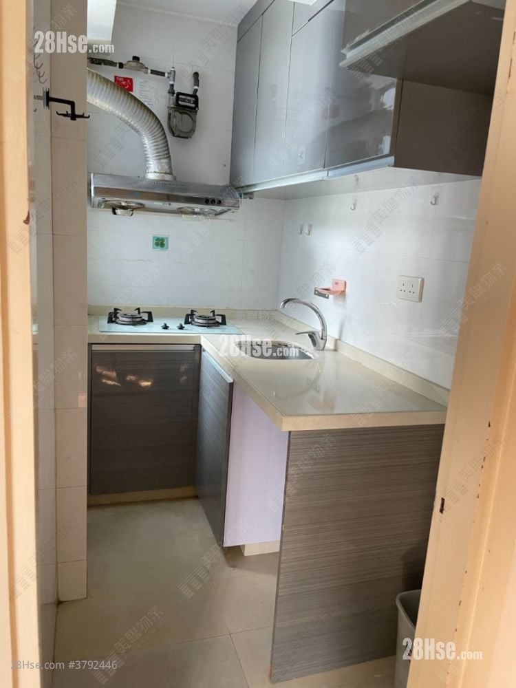 Hoi Tak Gardens Sell 2 Bedrooms 312 ft²