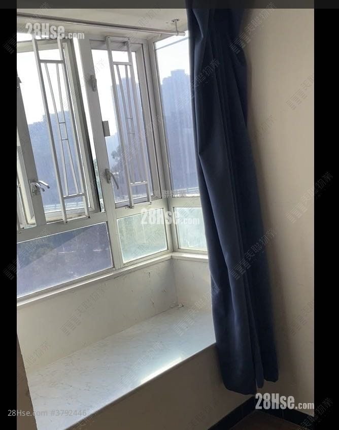 Hoi Tak Gardens Sell 2 Bedrooms 312 ft²