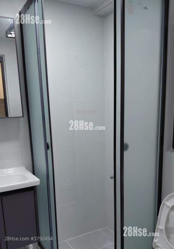 瑞景大厦 租盘 2 房 , 1 浴室 360 平方尺