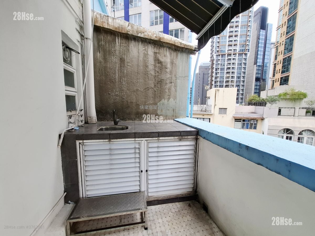 荷李活道68-70A号 租盘 开放式间隔 , 1 浴室 250 平方尺