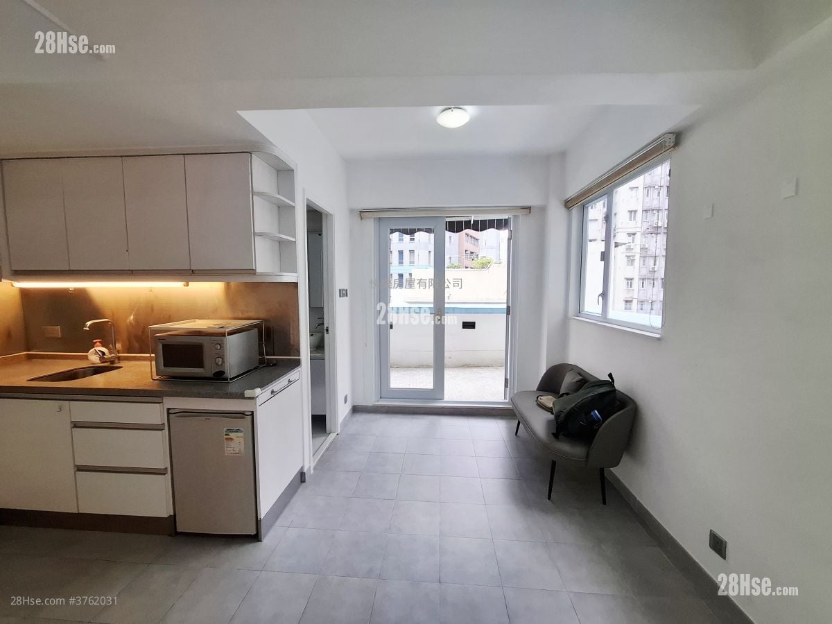 荷李活道68-70A号 租盘 开放式间隔 , 1 浴室 250 平方尺