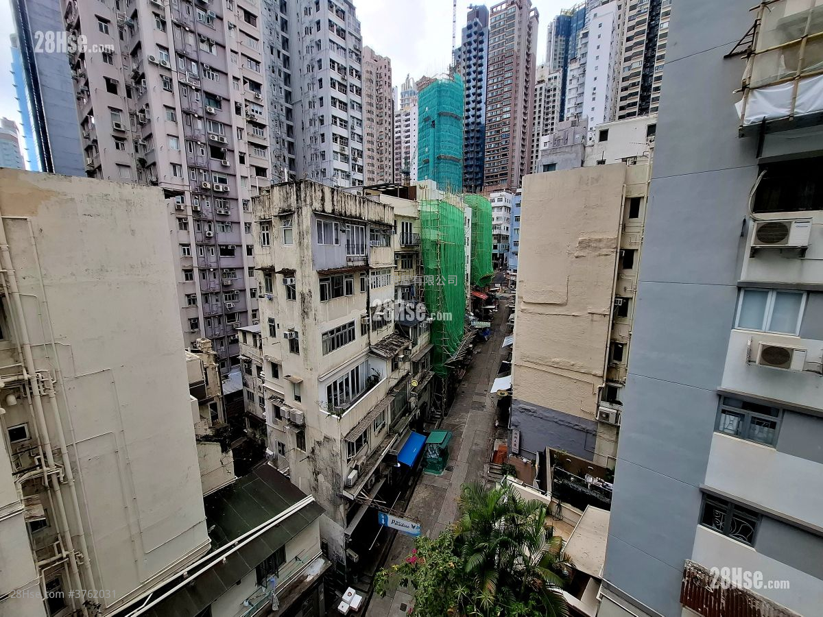 荷李活道68-70A号 租盘 开放式间隔 , 1 浴室 250 平方尺