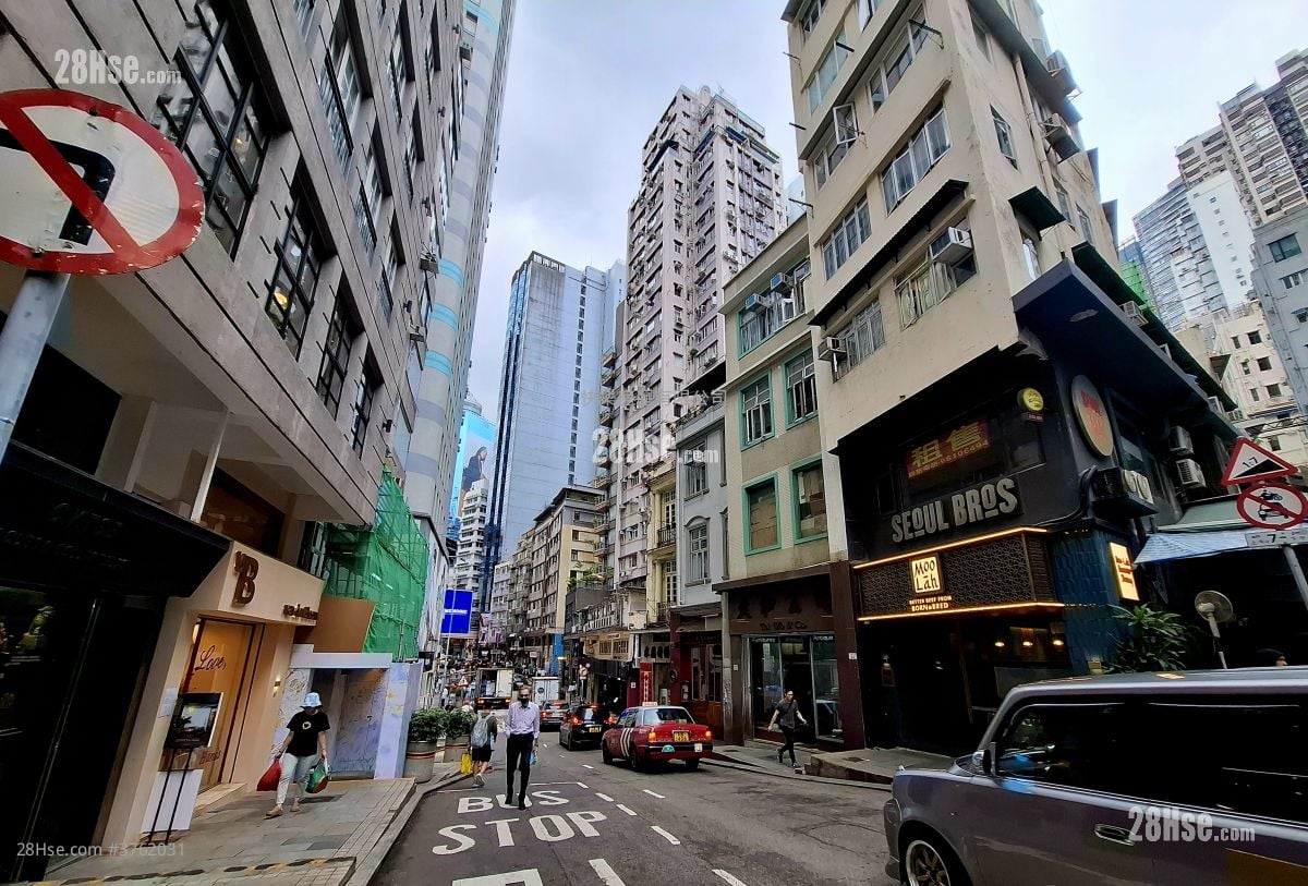 荷李活道68-70A号 租盘 开放式间隔 , 1 浴室 250 平方尺