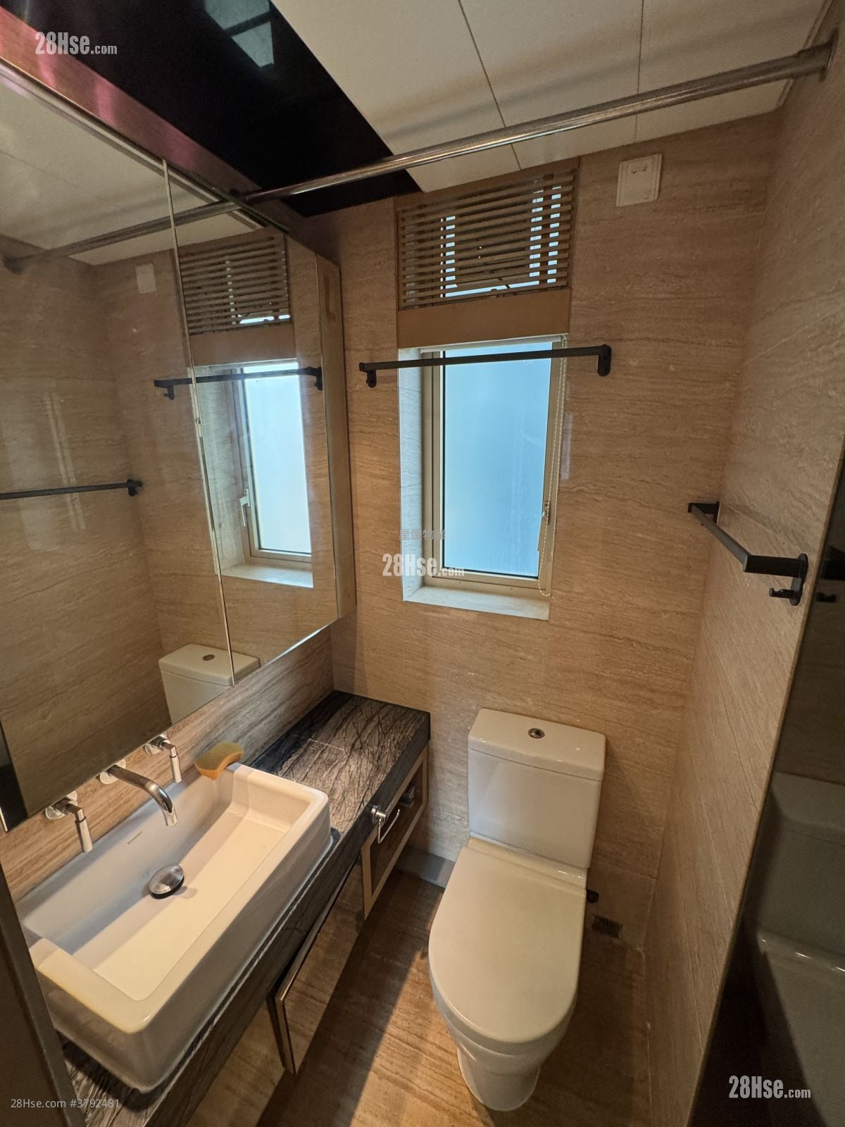 Harbour Place Rental 3 Bedrooms 593 ft²