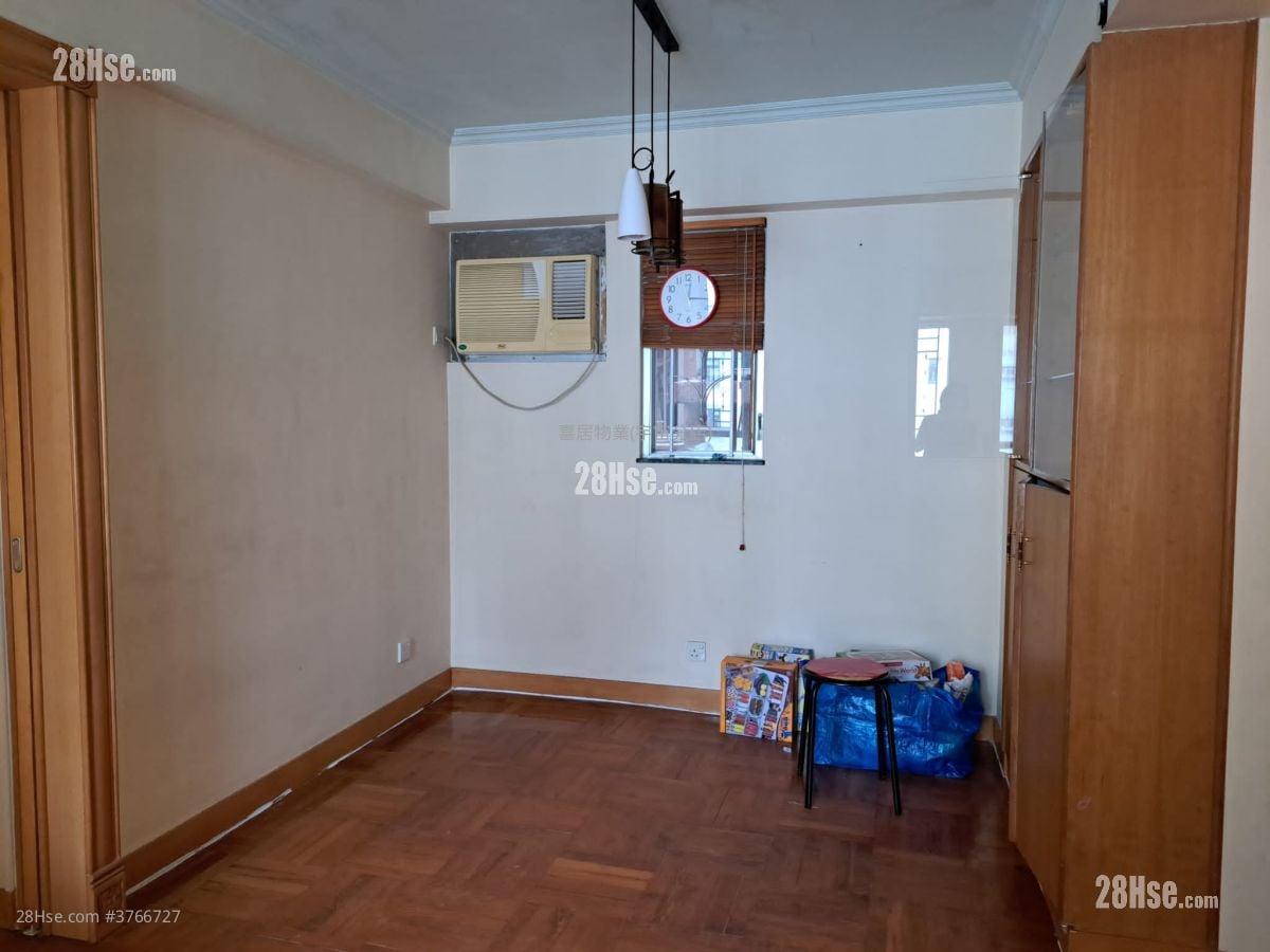 Cronin Garden Sell 3 Bedrooms , 2 Bathrooms 622 ft²