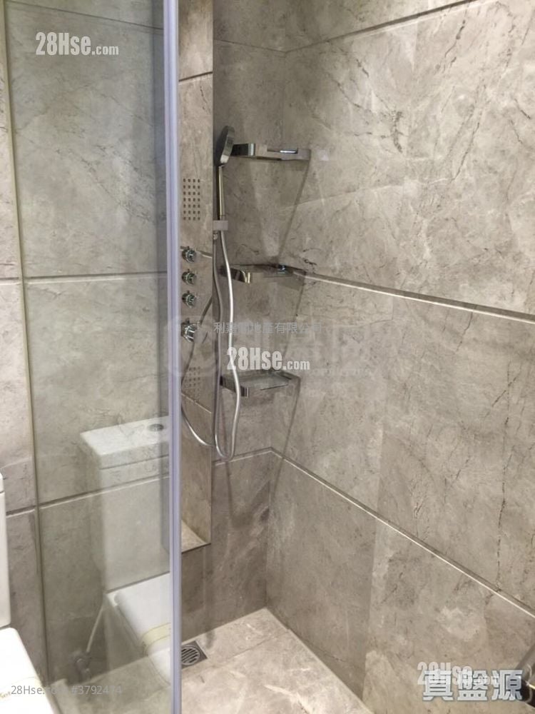 The Met. Sublime Sell 1 Bedroom 259 ft²