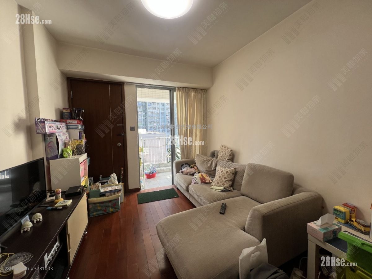 Southern Lodge Sell 2 Bedrooms , 1 Bathroom 515 ft²