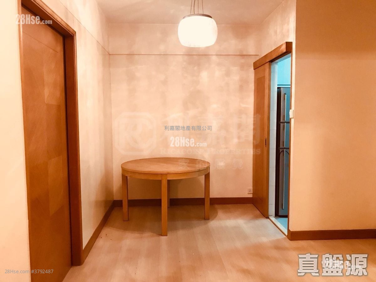 True Light Building Sell 1 Bedroom 381 ft²