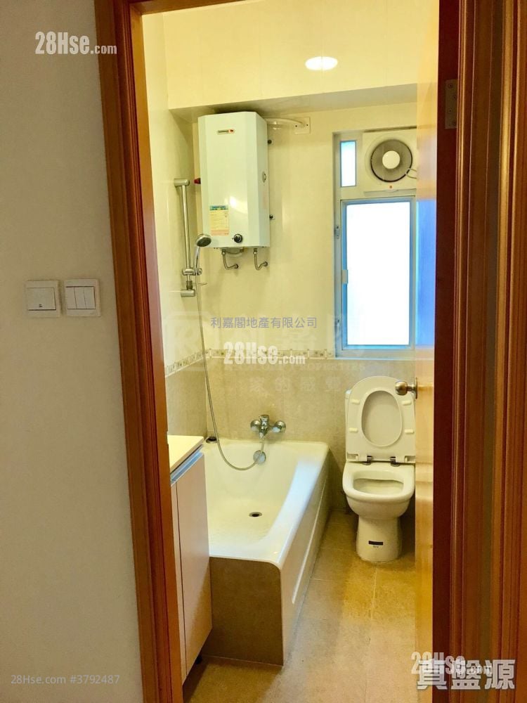 True Light Building Sell 1 Bedroom 381 ft²