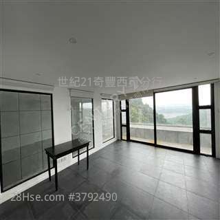 Clear Water Bay Villa Rental 4 Bedrooms , 3 Bathrooms 2,196 ft²