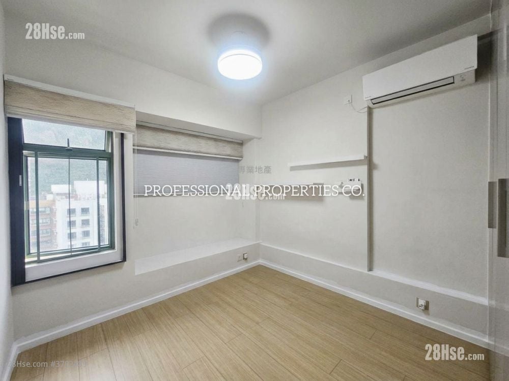 Robinson Place Sell 2 Bedrooms , 2 Bathrooms 893 ft²