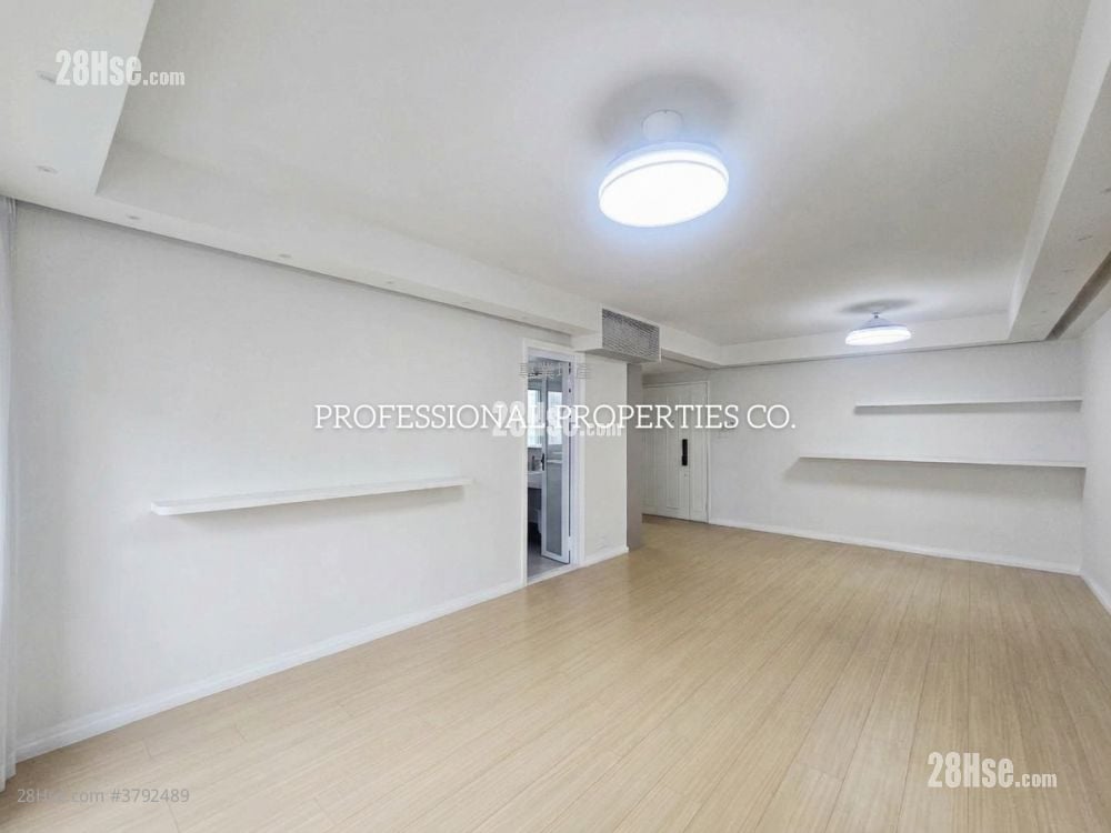 Robinson Place Sell 2 Bedrooms , 2 Bathrooms 893 ft²