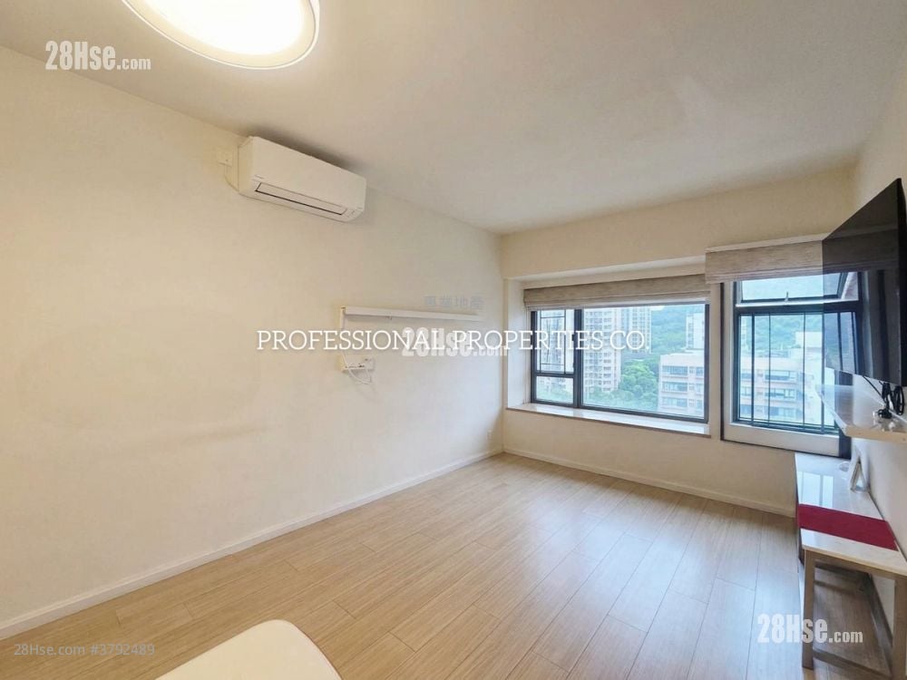 Robinson Place Sell 2 Bedrooms , 2 Bathrooms 893 ft²