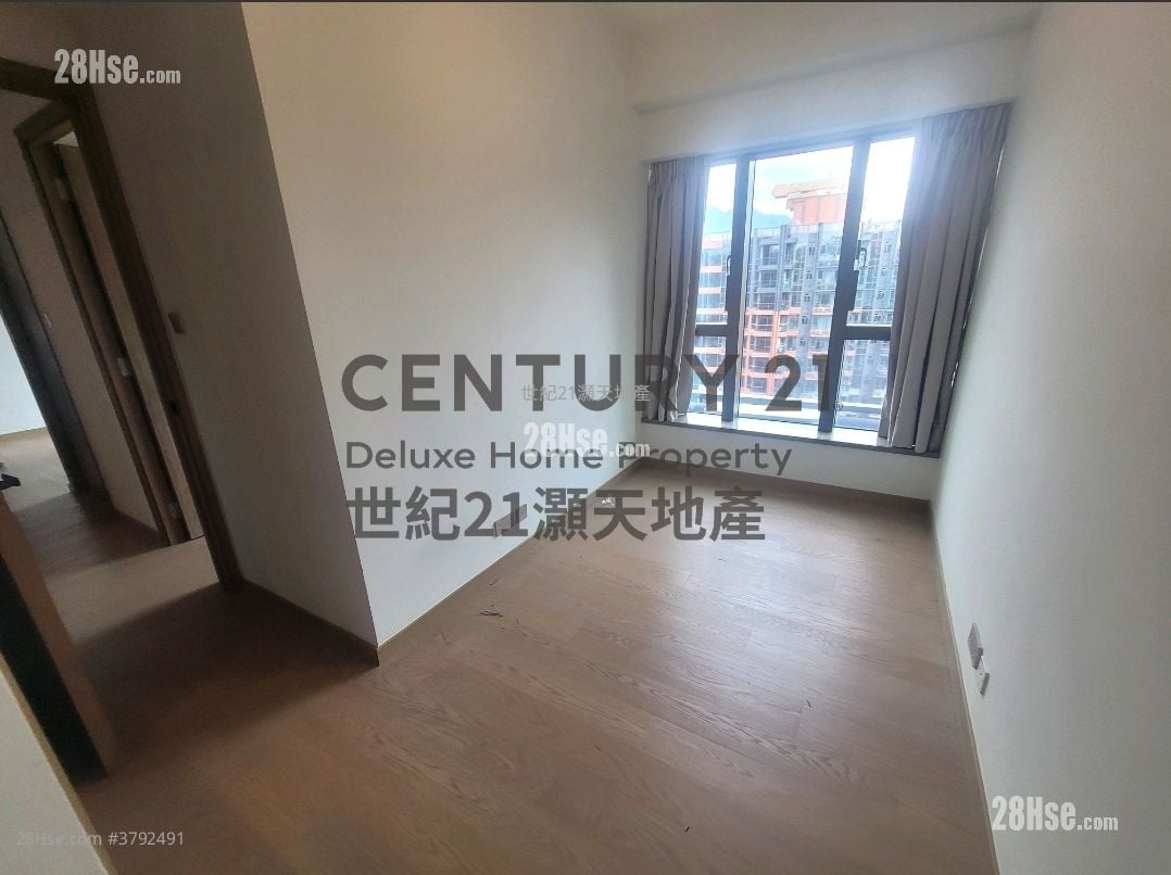 Centra Horizon Rental 2 Bedrooms , 2 Bathrooms 581 ft²