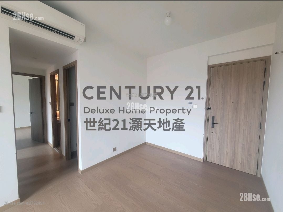Centra Horizon Rental 2 Bedrooms , 2 Bathrooms 581 ft²