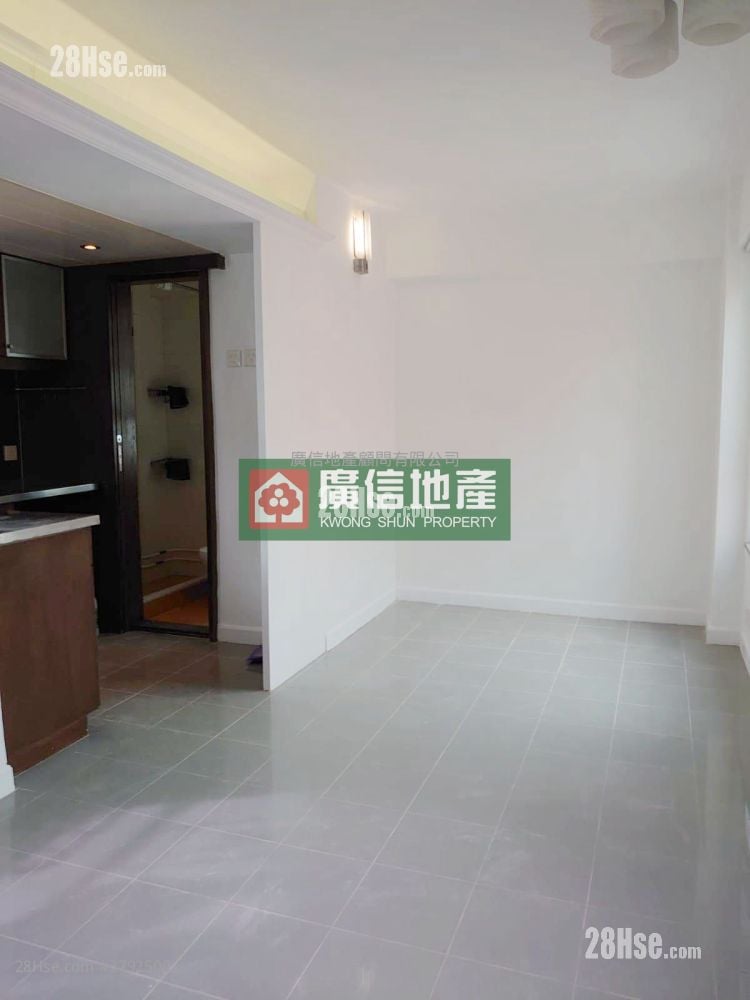 Konwall Court Sell Studio , 1 Bathroom 213 ft²