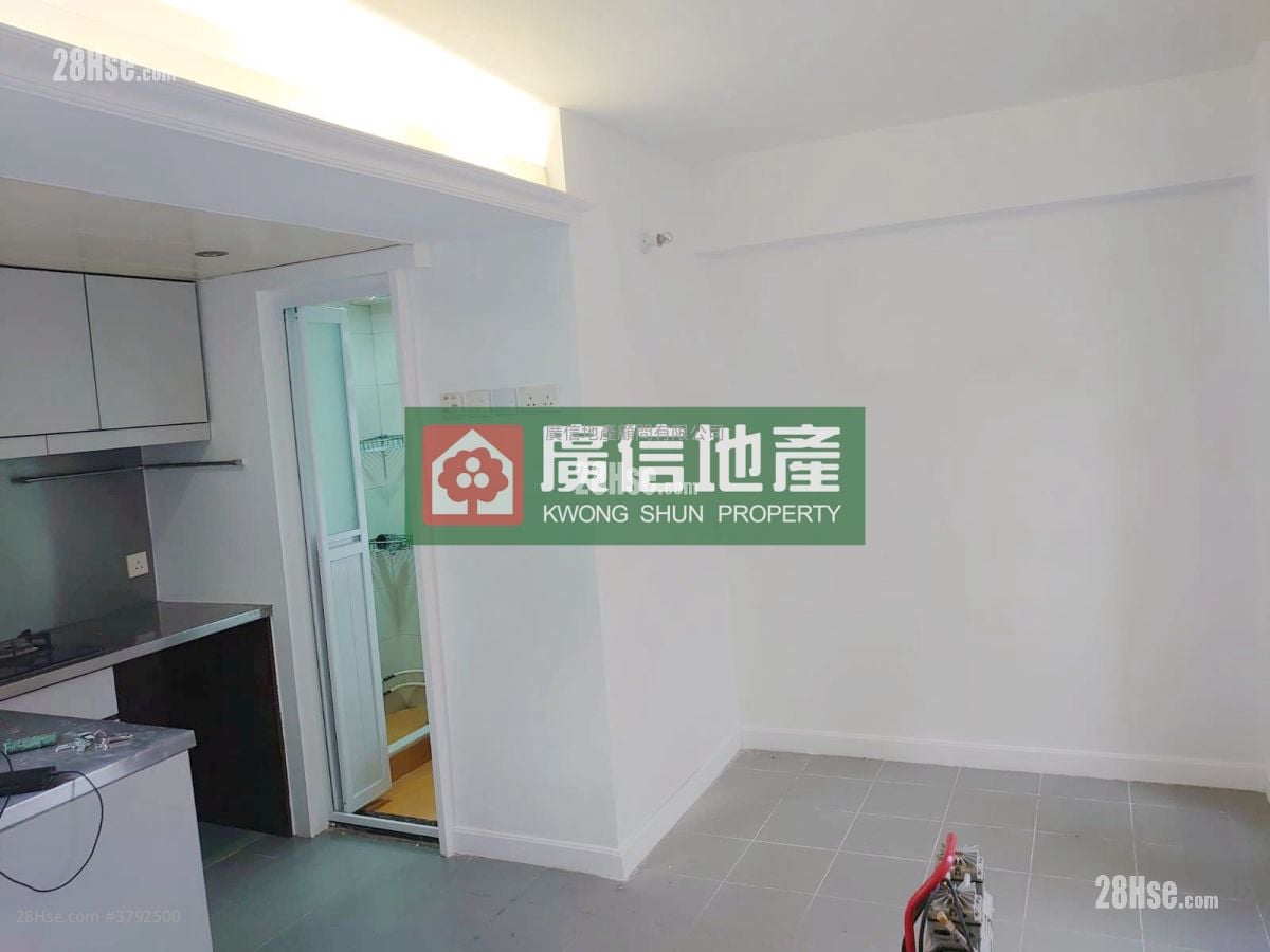 Konwall Court Sell Studio , 1 Bathroom 213 ft²