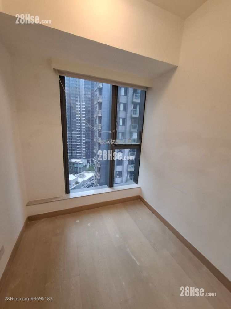 Victoria Skye Sell 3 Bedrooms , 1 Bathroom 635 ft²