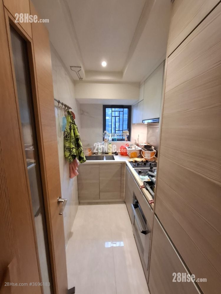 Victoria Skye Sell 3 Bedrooms , 1 Bathroom 635 ft²