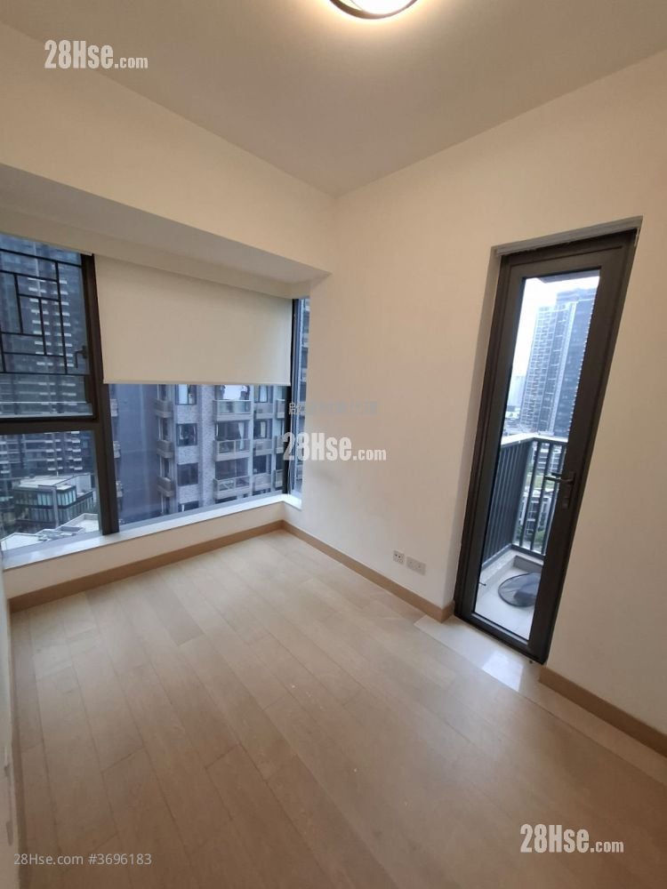 Victoria Skye Sell 3 Bedrooms , 1 Bathroom 635 ft²